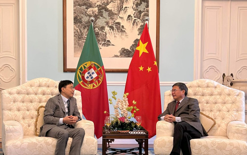 Visit to the Chinese ambassador to Portugal, Mr Zhao Bentang