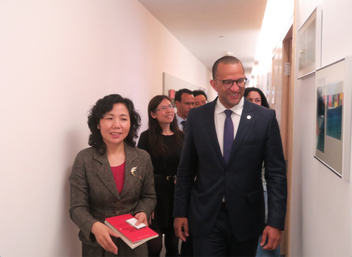 Visita dos representantes de Cabo Verde ao Secretariado Permanente do Fórum de Macau