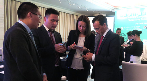 Intercâmbio entre os Delegados dos Países de Língua Portuguesa e empresários locais