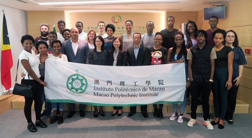 Students from the Macao Polytechnic Institute visit Permanent Secretariat of Forum Macao