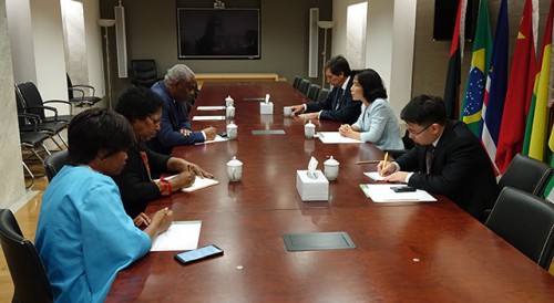 Forum Macao’s Secretary-General meets with Angola’s Secretary of State for Public Health