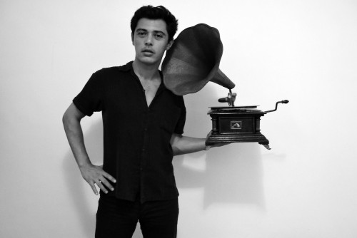 澳门本地艺术家马伟图