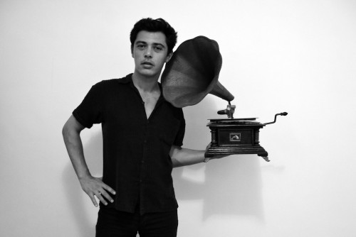 澳門本地藝術家馬偉圖（Alexandre Marreiros）