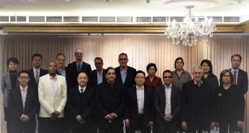 中葡论坛常设秘书处与传媒合影