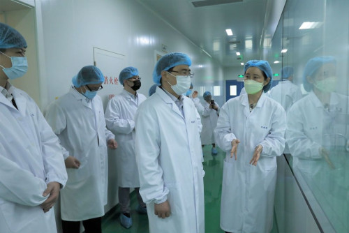 The delegation from the Permanent Secretariat visits the Good Manufacturing Practice (GMP) Pilot Scale Production building