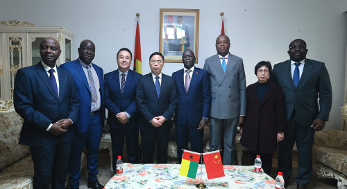 Visita à Embaixada da Guiné-Bissau na China