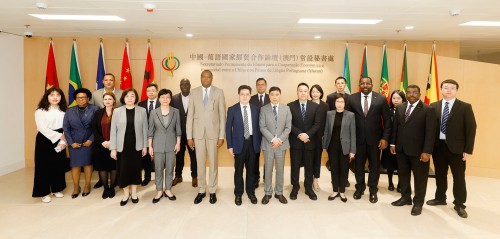 Department of Commerce of Guangdong Province visits the Permanent Secretariat of Forum Macao