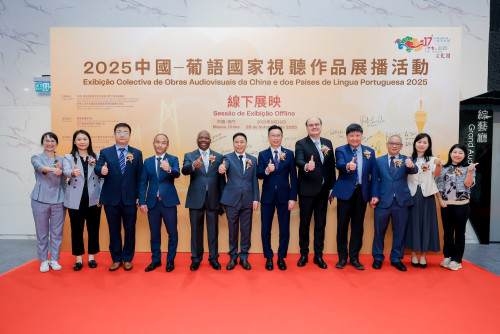 Group photo of guests