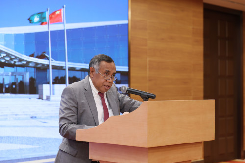 加斯唐•德索萨部长致辞