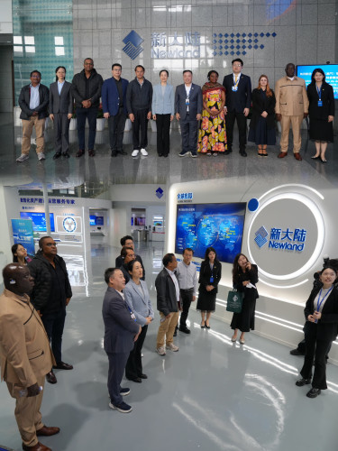 Visita ao Newland Technology Group