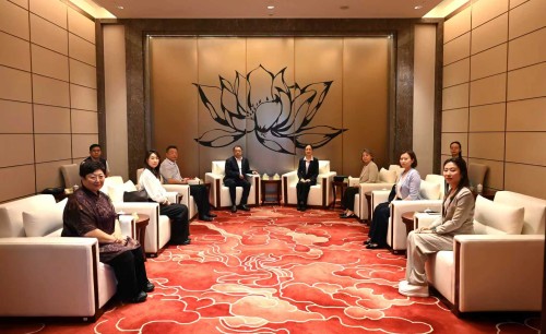 Visit by the delegation of the Heilongjiang Provincial Department of Commerce to the Permanent Secretariat.