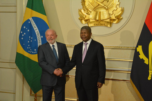 Presidente do Brasil , Luiz Inácio Lula da Silva reuniu-se em Luanda com o Presidente de Angola, João Lourenço